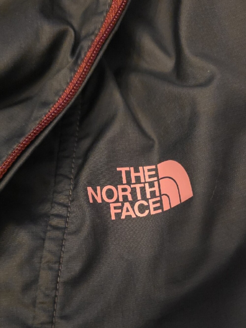 The North Face🔥Hooded Anorak Jacket in Black, Pink & Maroon🔥